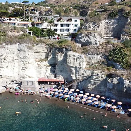 Bina Sea Готель Sant'Angelo (Isola d'Ischia)