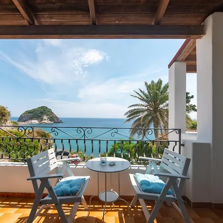 Готель Bina Sea Sant'Angelo (Isola d'Ischia)