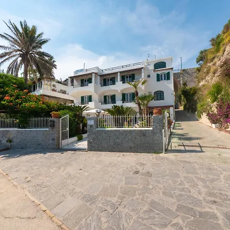 Готель Bina Sea Sant'Angelo (Isola d'Ischia)