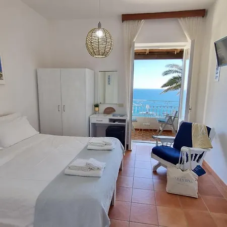 Готель Bina Sea Sant'Angelo (Isola d'Ischia)