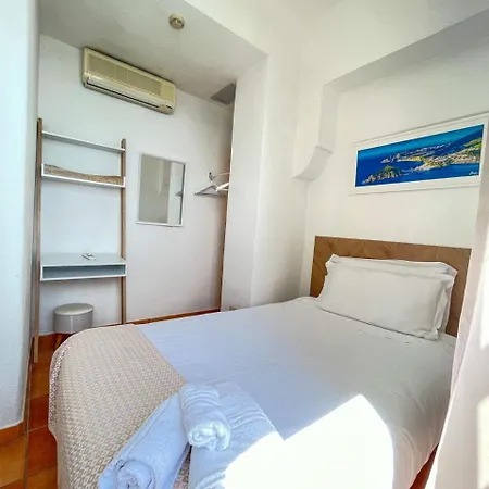 Bina Sea Hotell